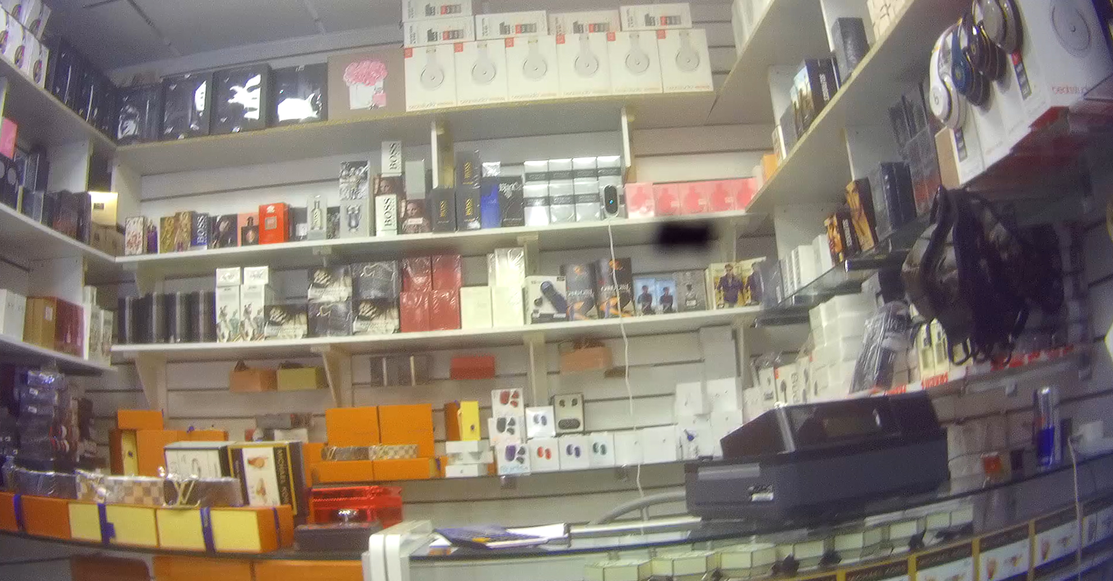 Counterfeit goods shop